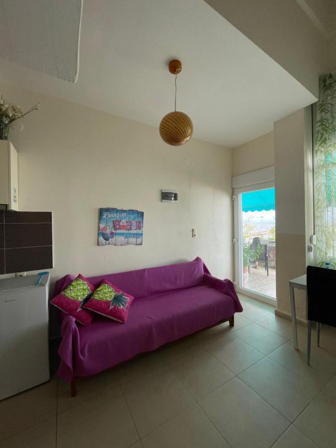 Maria Studio Nea Karvali Luaran gambar