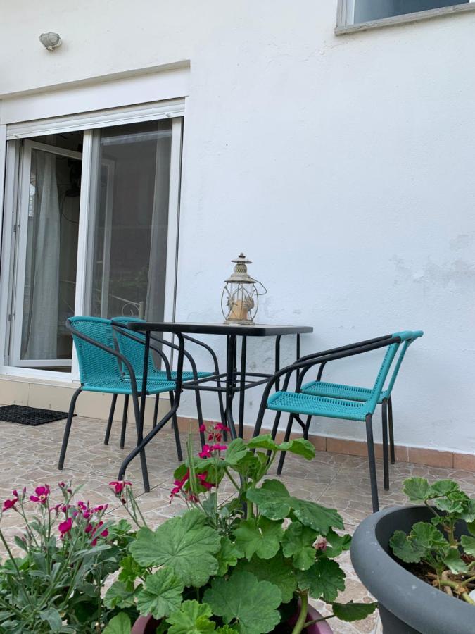 Maria Studio Nea Karvali Luaran gambar
